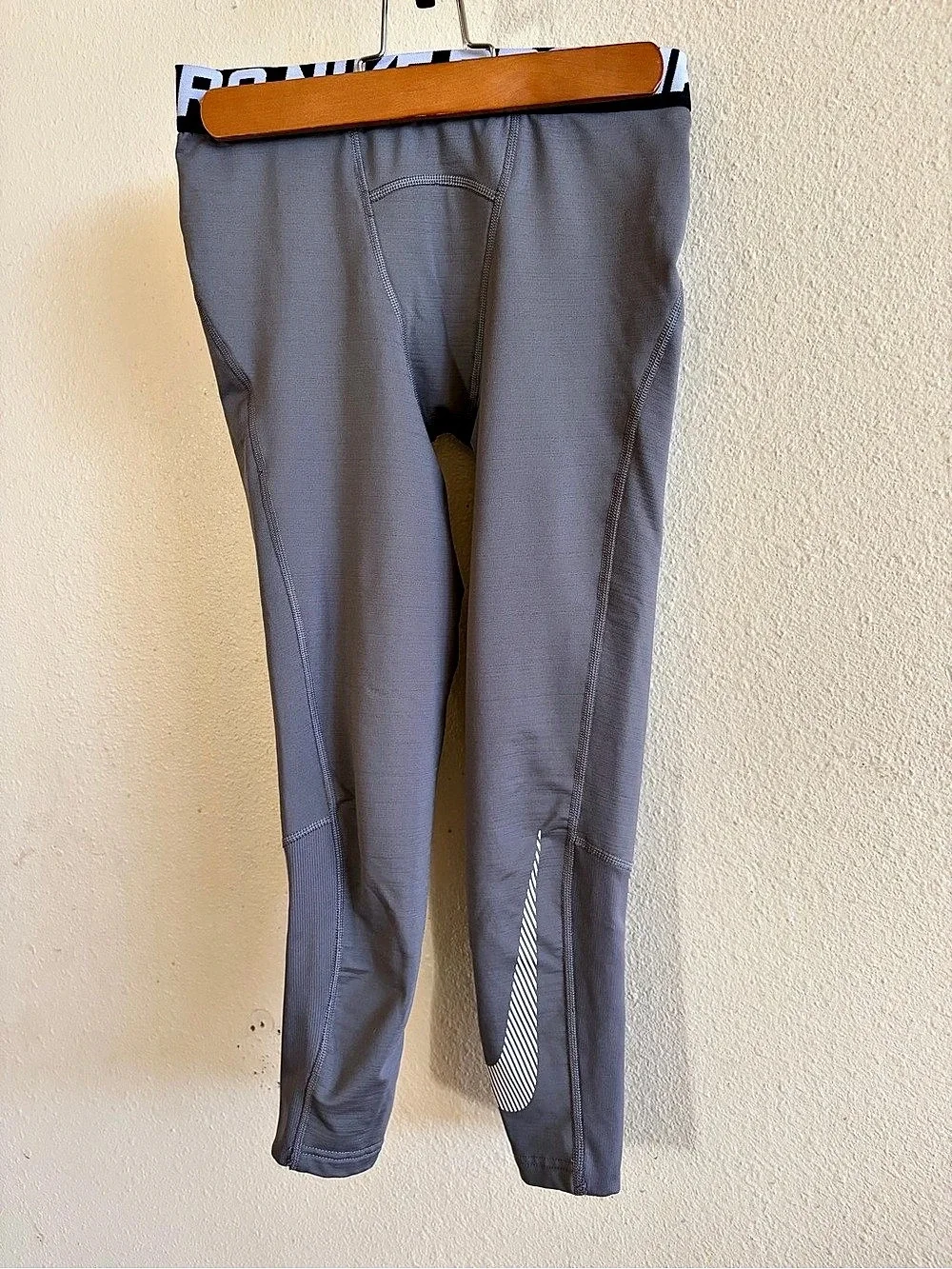 Nike Nike Pro Dri-FIT Leggings in Gray Size Youth Medium
